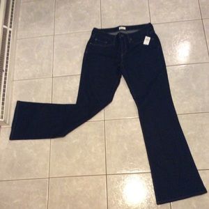 26X 31.8 Gap LONG & LEAN JEANS. Women NWT